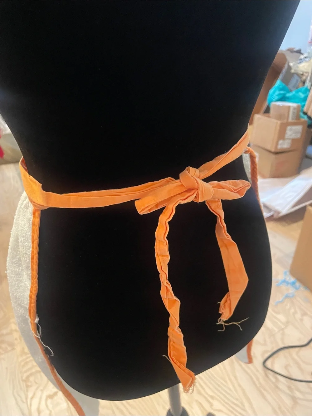 Retro kitchen apron in 70’s fashion
